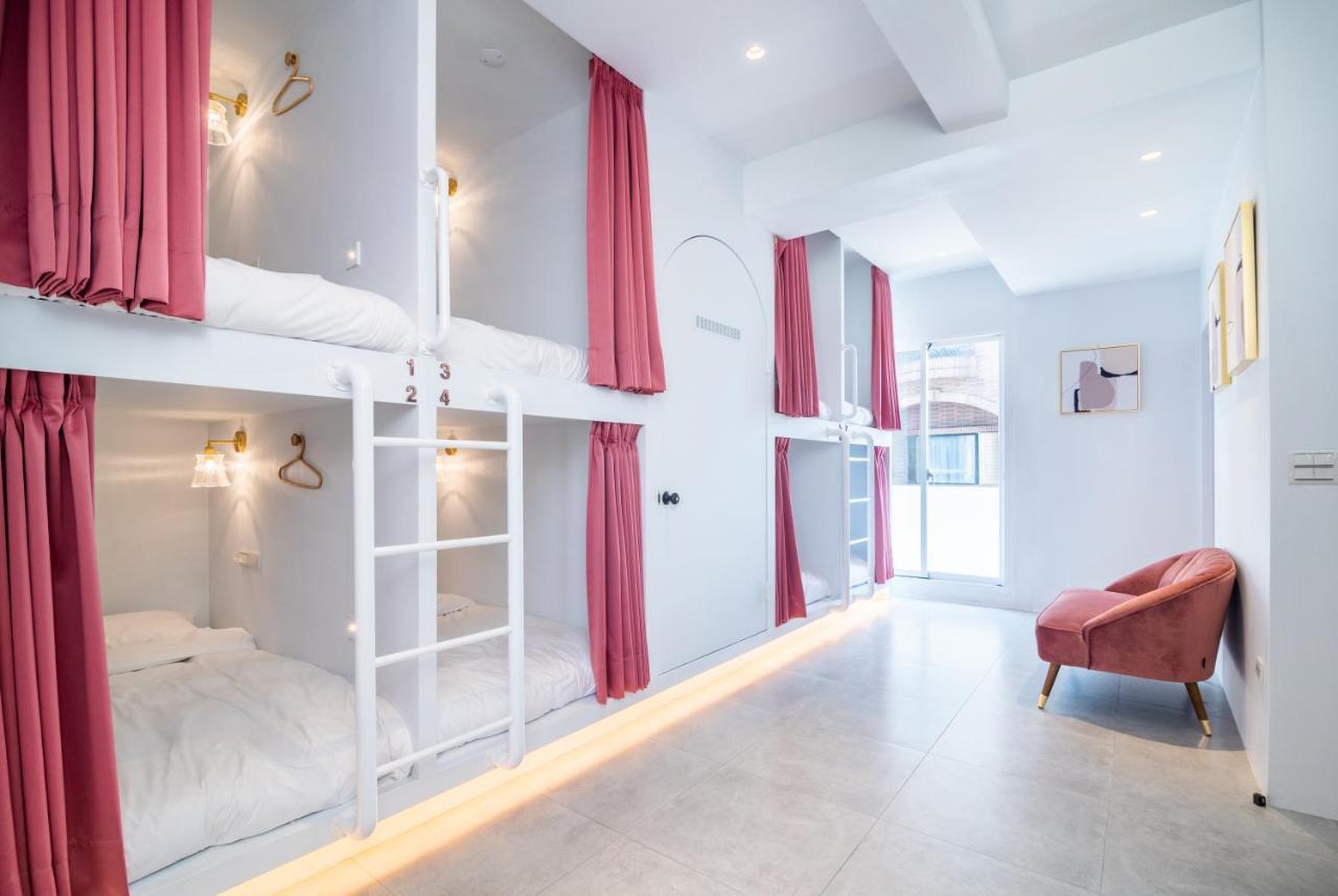 W3 Hostel Luodong Exterior photo